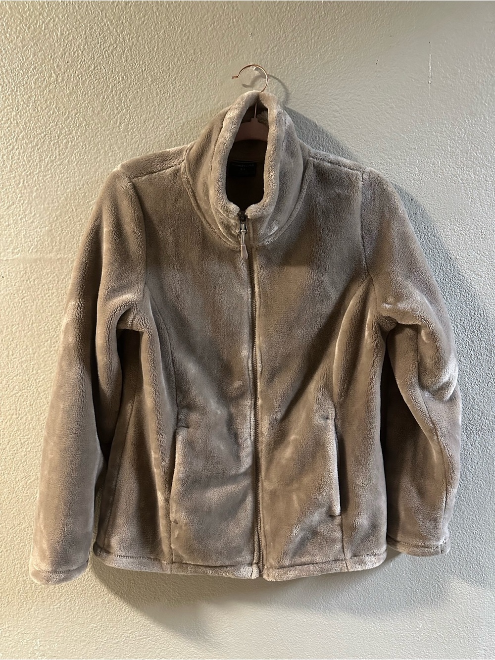 32 HEAT faux fur jacket in Brown Size Medium